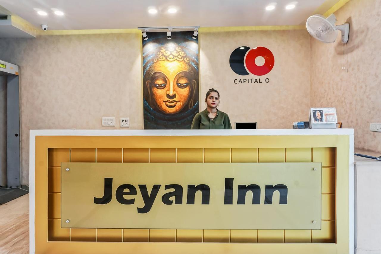 Capital O Hotel Jeyan Inn Near Gurudwara Shri Bangla Sahib Delhi  Esterno foto